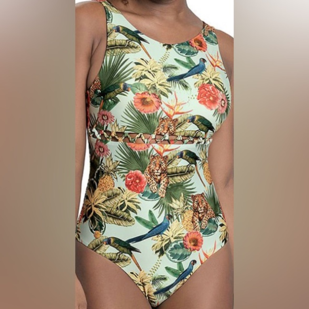 LEONISA SHAPEWEAR
Compression High-Neck One-Piece Swimsuit size XL